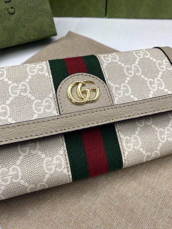 グッチ財布 レプリカ背面デザイン